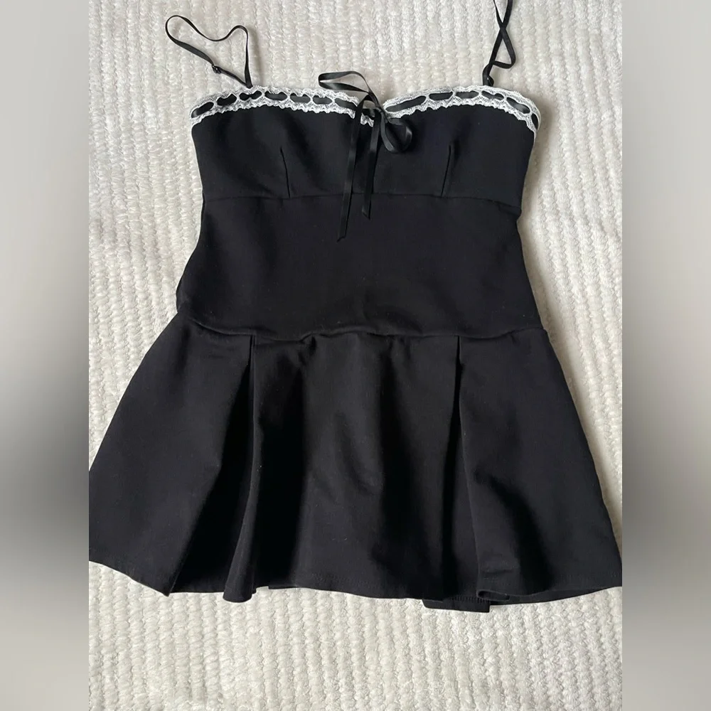 Windsor Black skater romper with White Lace Trim - Picture 3 of 5